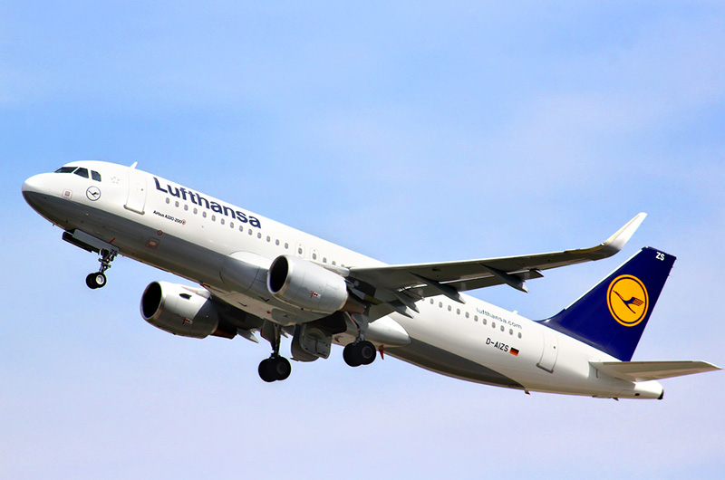 2_05a_Lufthansa_Art-Konovalov_shutterstock_168725606.jpg